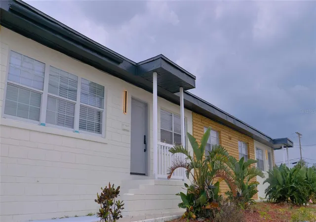 Multi family home for sale at 137 N Hollywood Ave, DAYTONA BEACH, FL 32118 | MLS# O6436287