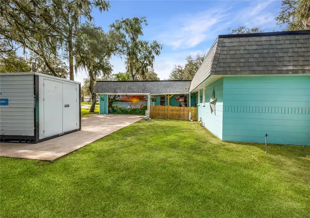 Photo 2 of Single family home for sale at 10 Spring Lake Run, Ocala, FL 34472 | MLS# OM731031 | Listing updated on 2026-09-15