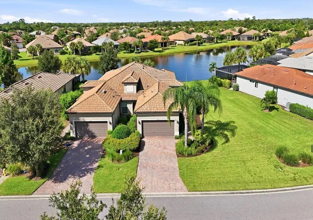 Photo 1 of Single family home for sale at 17128 Kenton Ter, Lakewood Ranch, FL 34202 | MLS# A4704039 | Listing updated on 2026-10-04
