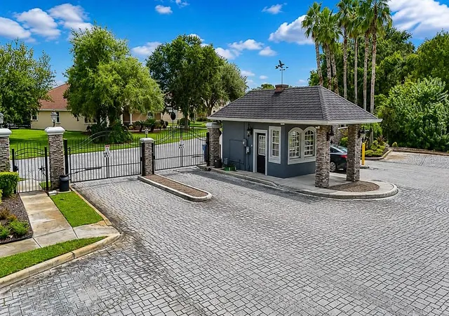 Photo 4 of Single family home for sale at 1637 Abyss Dr, Odessa, FL 33556 | MLS# TB8542609 | Listing updated on 2026-10-17
