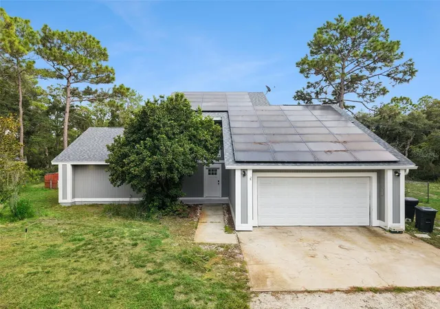 Photo 2 of Single family home for sale at 42150 Royal Trails Rd, Eustis, FL 32736 | MLS# O6436925 | Listing updated on 2026-09-21