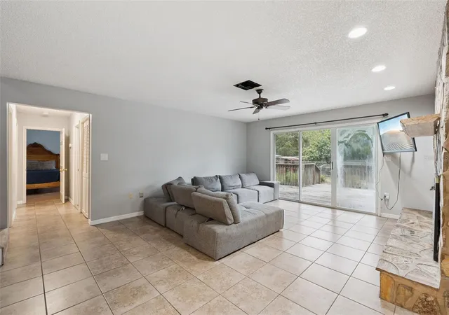 Photo 4 of Single family home for sale at 42150 Royal Trails Rd, Eustis, FL 32736 | MLS# O6436925 | Listing updated on 2026-09-21