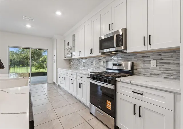 Photo 3 of Single family home for sale at 29505 Caspian St, Leesburg, FL 34748 | MLS# O6436941 | Listing updated on 2026-09-17