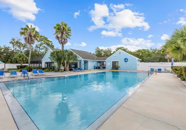 Photo 3 of Condo for sale at 8015 Picketts Ct, Weeki Wachee, FL 34613 | MLS# W7888958 | Listing updated on 2026-10-01