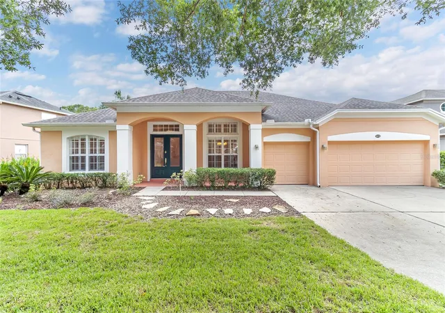 Single family home for sale at 2672 Aloma Oaks Dr, OVIEDO, FL 32765 | MLS# FC321013