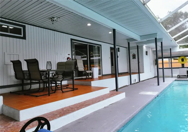 Photo 3 of Single family home for sale at 111 Oak Lee Dr, Lutz, FL 33548 | MLS# TB8543280 | Listing updated on 2026-09-16