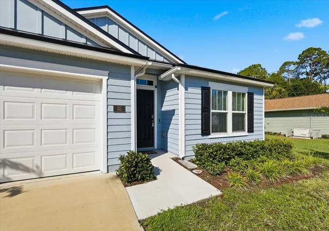 Photo 3 of Single family home for sale at 35 Putter Dr, Palm Coast, FL 32164 | MLS# FC321037 | Listing updated on 2026-10-24