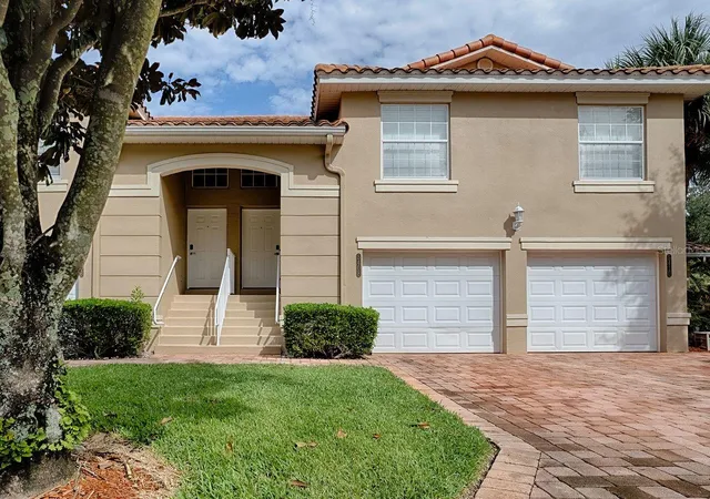 Condo for sale at 5408 Admiral Wy #11-202, OXFORD, FL 34484 | MLS# G5117090