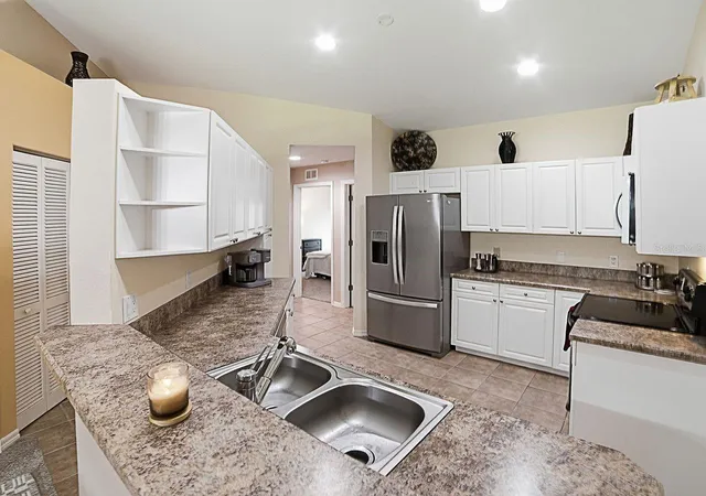 Photo 3 of Condo for sale at 5408 Admiral Wy #11-202, Oxford, FL 34484 | MLS# G5117090 | Listing updated on 2026-09-29