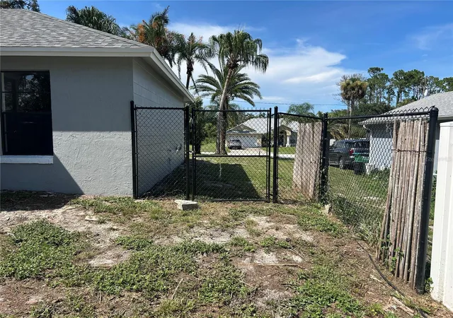 Photo 4 of Sale Pending at 3051 Keyport St, Deltona, FL 32738 | MLS# V4950998 | Listing updated on 2026-09-09