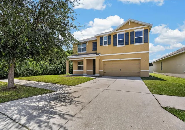 Photo 1 of Single family home for sale at 8219 Bilston Village Ln, Gibsonton, FL 33534 | MLS# TB8543843 | Listing updated on 2026-10-10