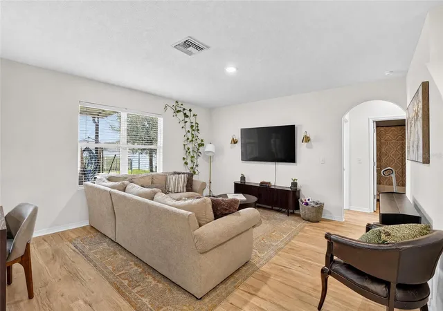 Photo 4 of Single family home for sale at 8219 Bilston Village Ln, Gibsonton, FL 33534 | MLS# TB8543843 | Listing updated on 2026-10-10