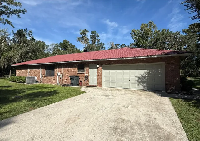 Photo 2 of Single family home for sale at 36 Nashua Wy, Ocala, FL 34482 | MLS# OM731387 | Listing updated on 2026-09-09