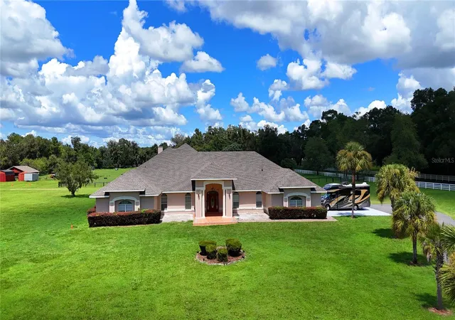 Photo 4 of Single family home for sale at 7571 W Highway 326, Ocala, FL 34482 | MLS# OM731391 | Listing updated on 2026-09-18