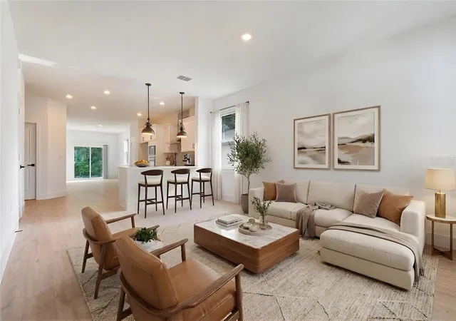 Photo 4 of Single family home for sale at 435 E 13th Street, Apopka, FL 32703 | MLS# O6437794 | Listing updated on 2026-09-16