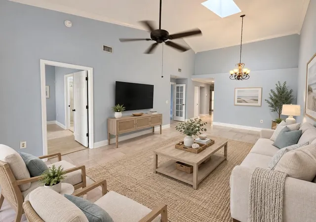 Photo 4 of House for sale at 5706 Monte Rosso Rd, Sarasota, FL 34243 | MLS# A4704563 | Listing updated on 2026-09-12