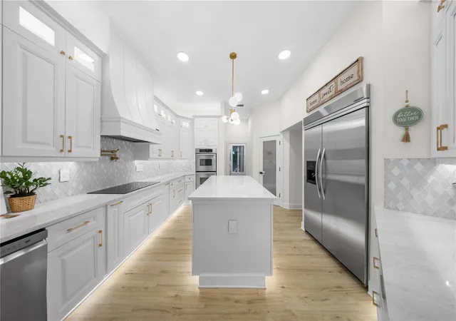 Photo 3 of Single family home for sale at 1330 Preservation Way, Oldsmar, FL 34677 | MLS# TB8544086 | Listing updated on 2026-09-17