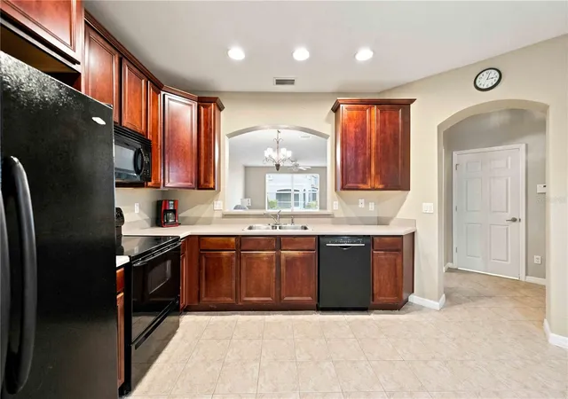 Photo 4 of Townhouse for sale at 3372 Dandolo Cir #15, Cape Coral, FL 33909 | MLS# D6148630 | Listing updated on 2026-09-18