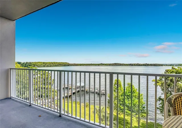 Photo 2 of Condo for sale at 13427 Blue Heron Beach Dr #402, Orlando, FL 32821 | MLS# O6438142 | Listing updated on 2026-09-25
