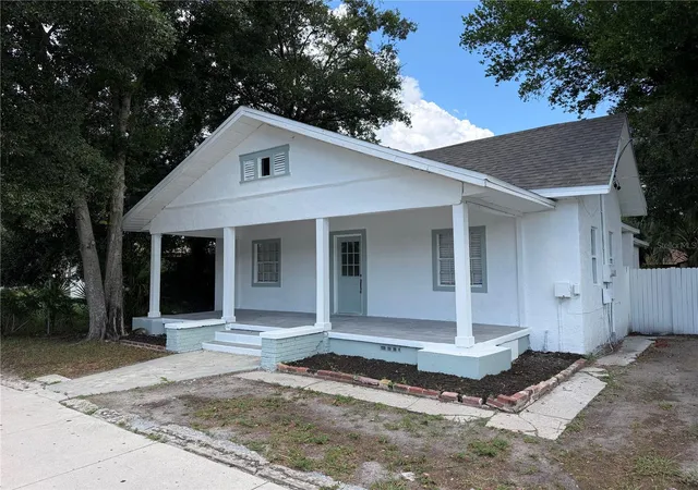 Photo 2 of Single family home for sale at 2604 E Lake Ave, Tampa, FL 33610 | MLS# TB8544462 | Listing updated on 2026-10-16