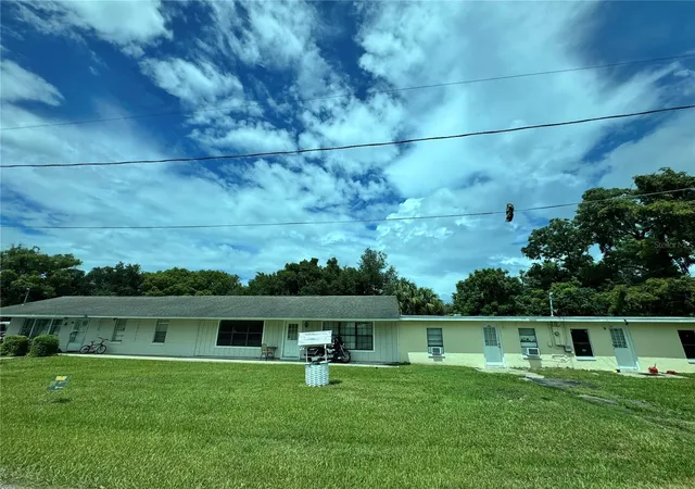 Photo 1 of Multi family home for sale at 16025 Wallace St, Umatilla, FL 32784 | MLS# V4951056 | Listing updated on 2026-09-08