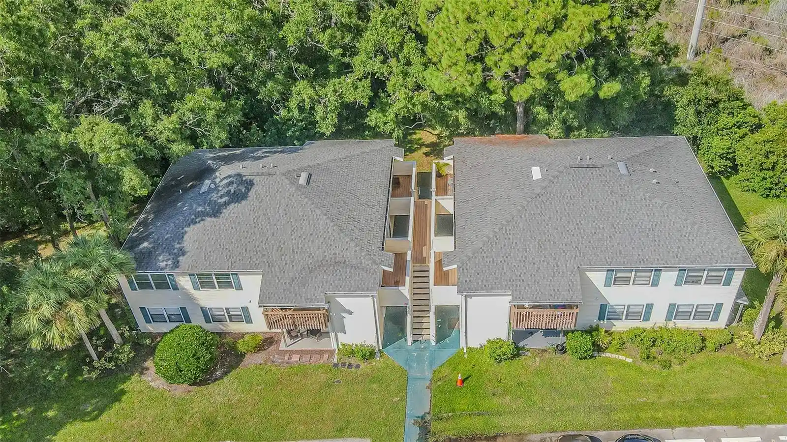 Listing Photo 2 - Condo for sale in 133 Sabal Ct located at 133 Sabal Ct, Oldsmar, FL 34677 - Unit 133 Sabal Ct