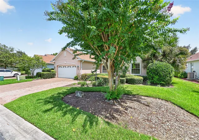 Photo 2 of Single family home for sale at 8555 SW 86th Terrace, Ocala, FL 34481 | MLS# OM731478 | Listing updated on 2026-09-16