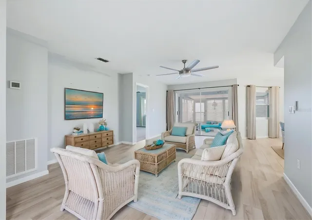 Photo 4 of House for sale at 3160 Night Heron Ln, Venice, FL 34293 | MLS# A4704798 | Listing updated on 2026-09-30