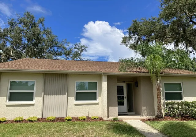 Photo 1 of Single family home for sale at 110 Evelyn Ct, Oldsmar, FL 34677 | MLS# TB8544937 | Listing updated on 2026-10-07