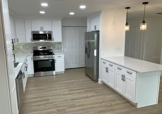 Photo 3 of House for sale at 110 Evelyn Ct, Oldsmar, FL 34677 | MLS# TB8544937 | Listing updated on 2026-10-07