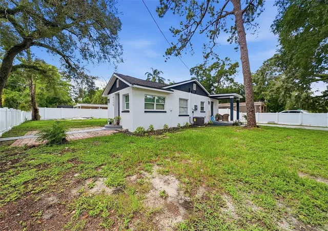 Photo 1 of Single family home for sale at 10124 N Hyacinth Ave, Tampa, FL 33612 | MLS# L4964770 | Listing updated on 2026-09-08