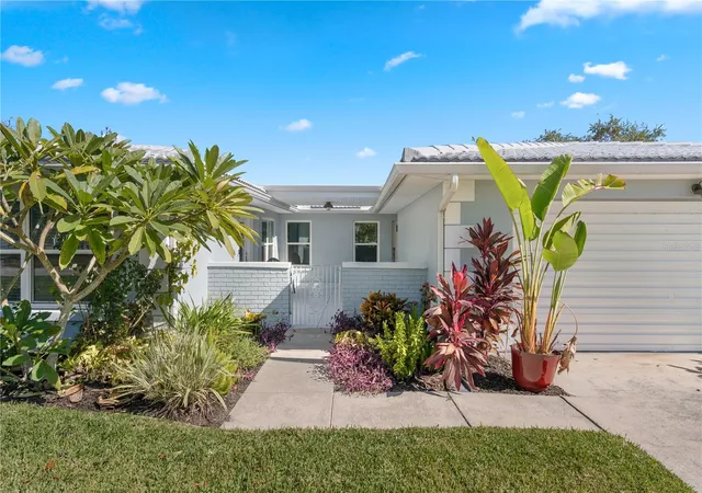 Photo 2 of Single family home for sale at 5027 Waterside Dr, Port Richey, FL 34668 | MLS# TB8545095 | Listing updated on 2026-09-17
