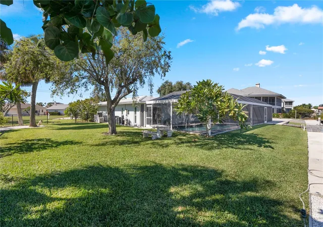 Photo 4 of Single family home for sale at 5027 Waterside Dr, Port Richey, FL 34668 | MLS# TB8545095 | Listing updated on 2026-09-17
