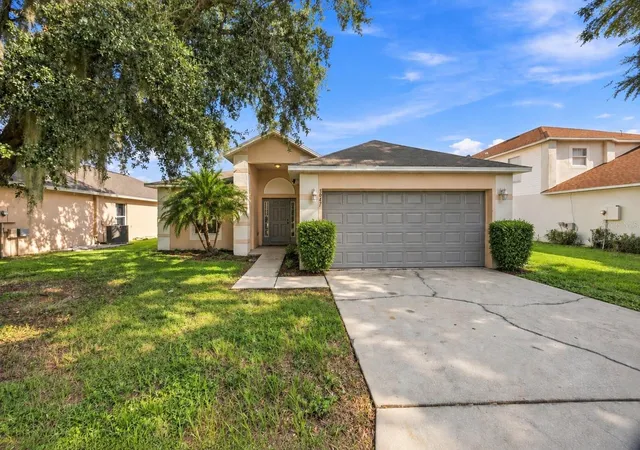 Photo 1 of Single family home for sale at 3947 Warbler Dr, Winter Haven, FL 33880 | MLS# O6438788 | Listing updated on 2026-09-08