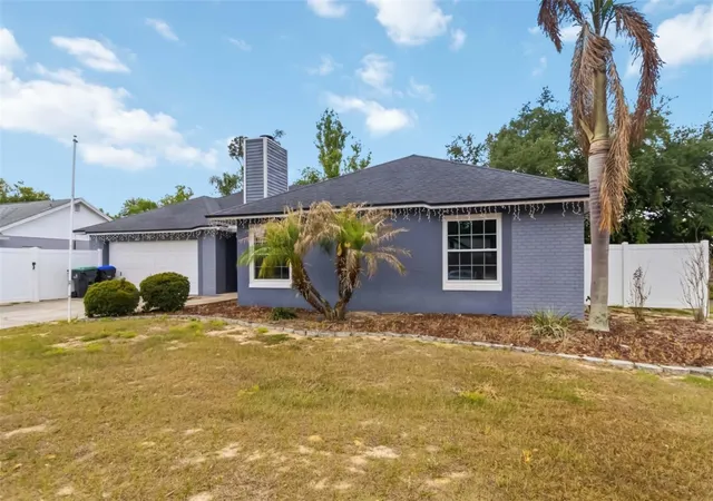 Photo 1 of Single family home for sale at 7832 Barberry Dr, Orlando, FL 32835 | MLS# O6438915 | Listing updated on 2026-09-09