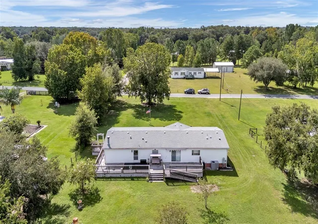 Photo 4 of Manufactured home for sale at 11457 N Linda Marie Ter, Dunnellon, FL 34433 | MLS# L4964799 | Listing updated on 2026-09-17