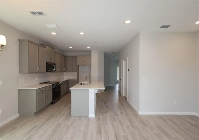 Photo 4 of Sale Pending at 1405 Hyde St, Saint Cloud, FL 34771 | MLS# O6439056 | Listing updated on 2026-09-16