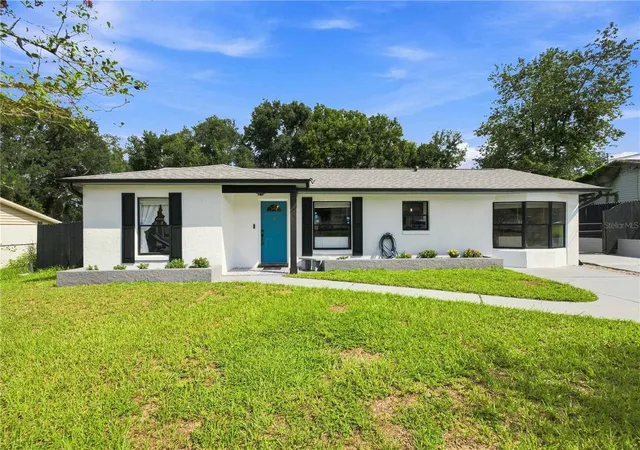 Photo 1 of Single family home for sale at 11615 Se 129th Lane, Ocklawaha, FL 32179 | MLS# OM731656 | Listing updated on 2026-09-23