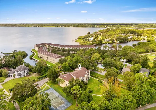 Townhouse for sale at 106 Brent Cir, OLDSMAR, FL 34677 | MLS# TB8545646