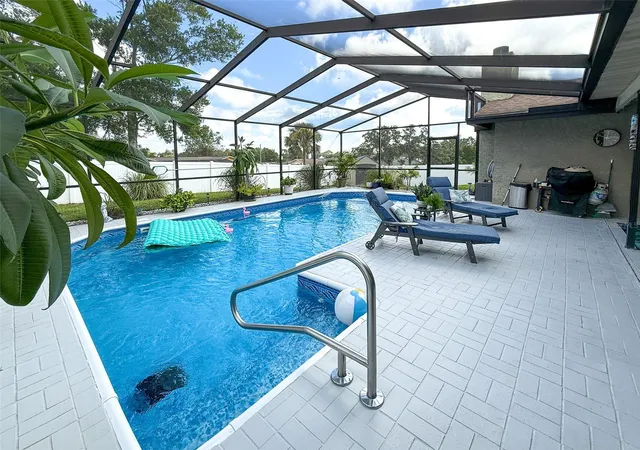 Photo 2 of Single family home for sale at 11019 Captain Dr, Spring Hill, FL 34608 | MLS# W7889225 | Listing updated on 2026-10-01