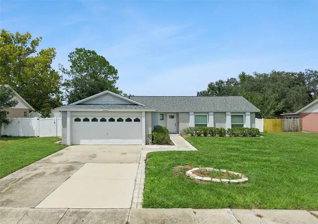 Photo 1 of Single family home for sale at 15512 Hidden Lake Cir, Clermont, FL 34711 | MLS# G5117402 | Listing updated on 2026-09-09