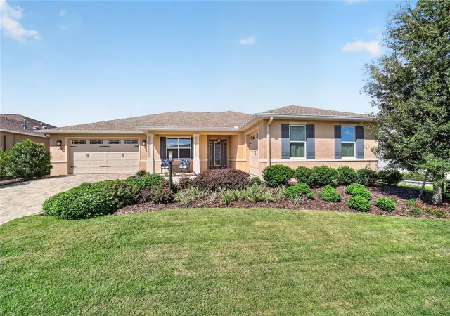 Photo 3 of Single family home for sale at 8346 Sw 97th Avenue, Ocala, FL 34481 | MLS# OM731743 | Listing updated on 2026-09-26