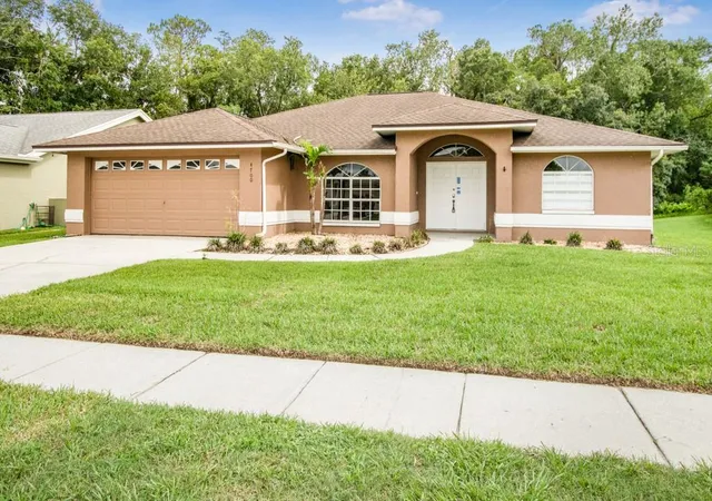 Photo 2 of Single family home for sale at 4700 Balsam Dr, Land O Lakes, FL 34639 | MLS# TB8545817 | Listing updated on 2026-09-24