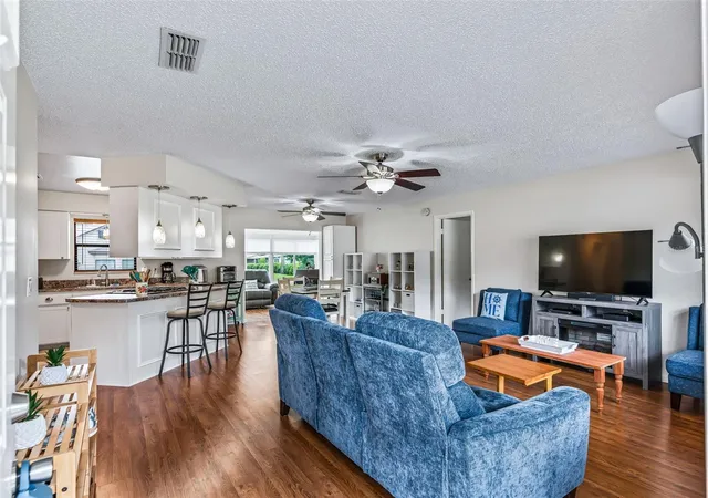 Photo 4 of Single family home for sale at 65 Aberdeen Cir, Leesburg, FL 34788 | MLS# G5117413 | Listing updated on 2026-09-17