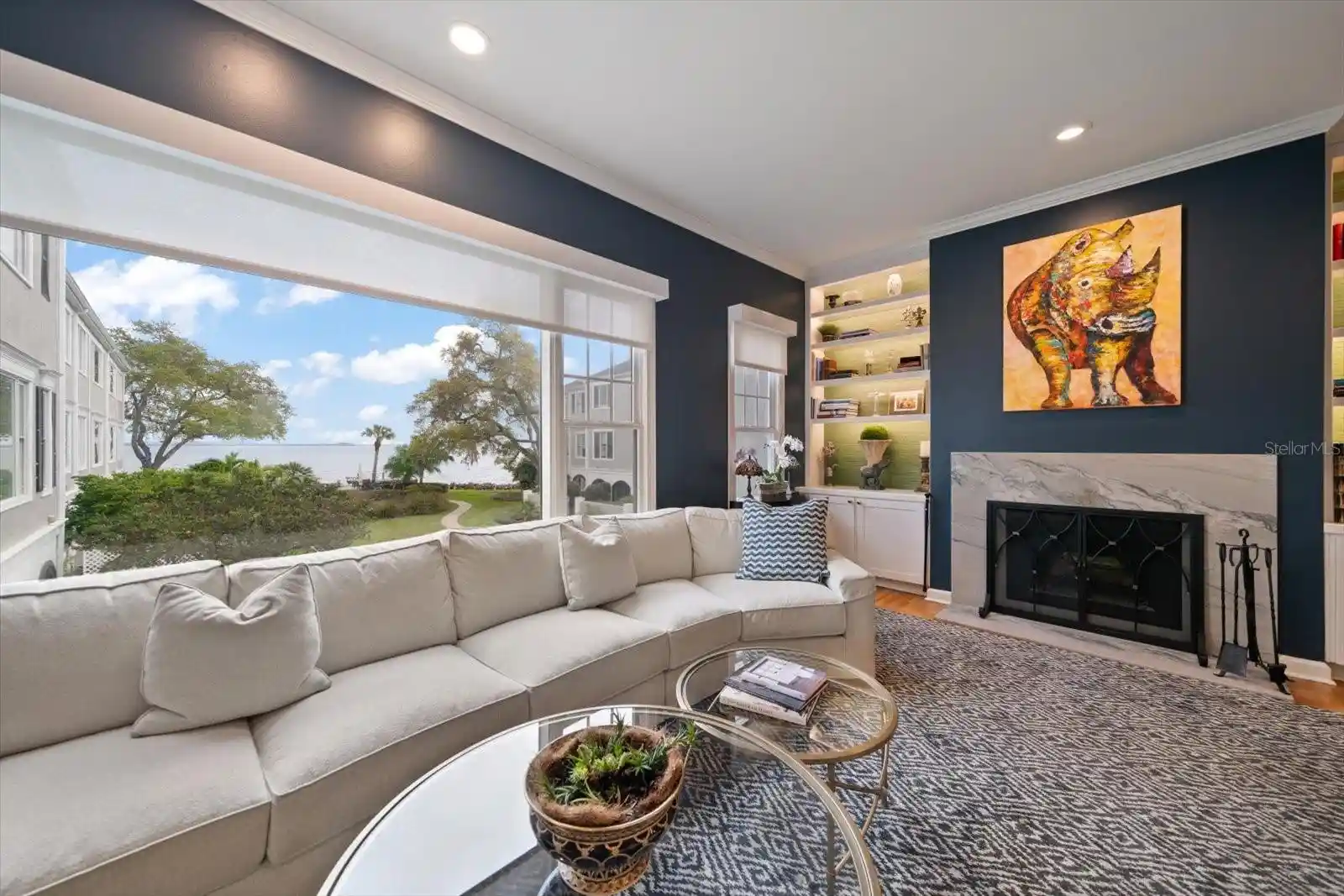Listing Photo 2 - Condo for sale in 6212 Bayshore Blvd located at 6212 Bayshore Blvd, Tampa, FL 33611 - Unit 6212 Bayshore Blvd
