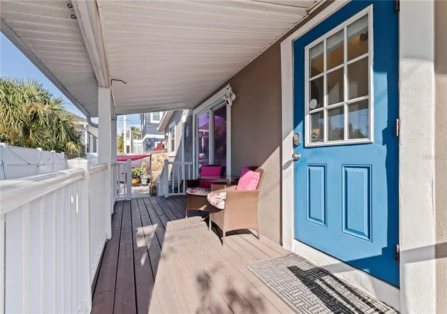 Photo 2 of Single family home for sale at 327 25th Street S, Saint Petersburg, FL 33712 | MLS# TB8545883 | Listing updated on 2026-10-15