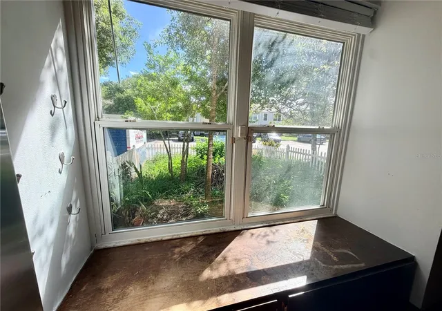 Photo 4 of Townhouse for sale at 284 Woodgreen Ln, Winter Springs, FL 32708 | MLS# O6439433 | Listing updated on 2026-09-09