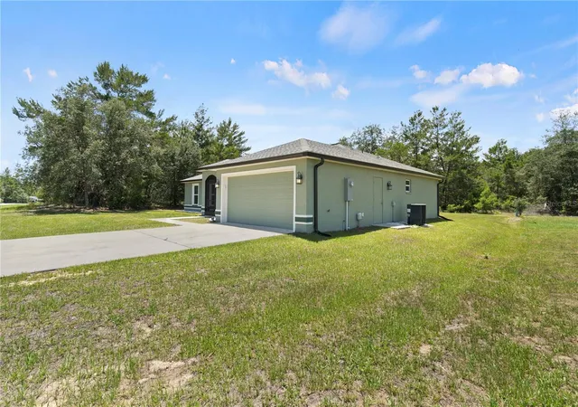 Photo 2 of Single family home for sale at 15994 Sw 55th Avenue Rd, Ocala, FL 34473 | MLS# OM731771 | Listing updated on 2026-10-13