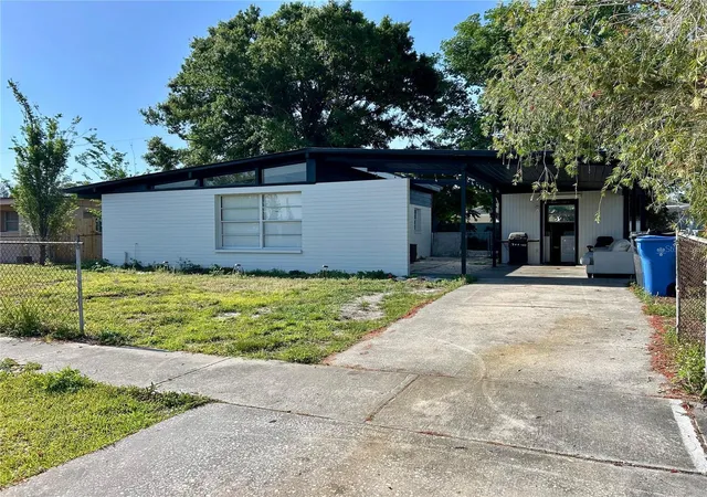 Photo 2 of Single family home for sale at 7615 Lavender Ln, Tampa, FL 33619 | MLS# TB8545933 | Listing updated on 2026-10-01