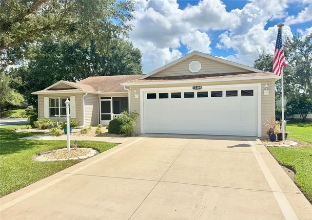 Photo 2 of Single family home for sale at 17349 Se 76th Flintlock Ter, The Villages, FL 32162 | MLS# G5117440 | Listing updated on 2026-09-18